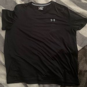 XXL Under Armour V - neck